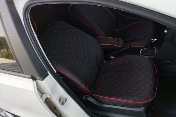 Used Volkswagen Polo 2014 1.4L Automatic Comfort Edition Right Front Seat