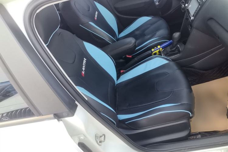 Used Volkswagen Polo 2014 1.4L Automatic Comfort Edition Right Front Seat