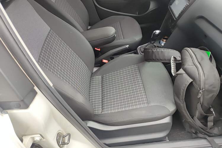 Used Volkswagen Polo 2014 1.6L Automatic Comfort Edition Right Front Seat