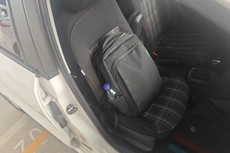 Used Volkswagen Polo 2014 1.6L Automatic Comfort Edition Right Front Seat