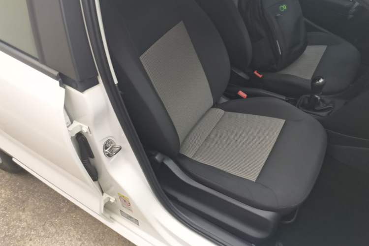 Used Volkswagen Polo 2014 1.4L Manual Fashion Edition Right Front Seat