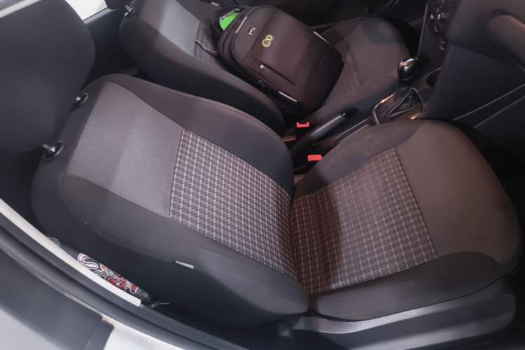 Used Volkswagen Polo 2014 1.6L Automatic Comfort Edition Right Front Seat