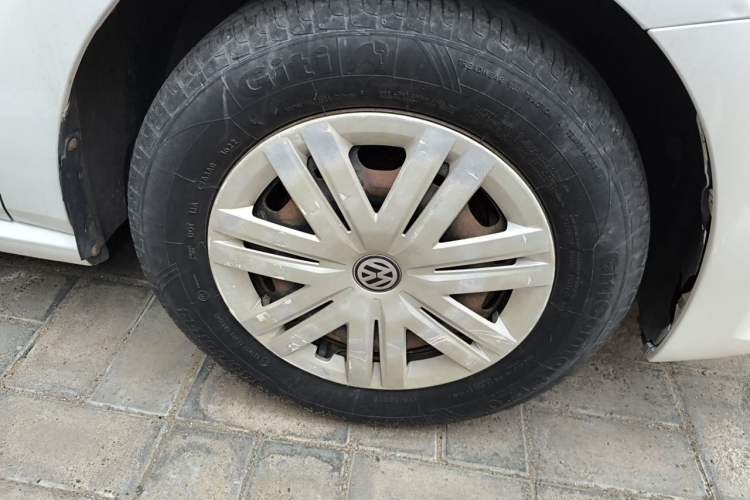 Used Volkswagen Polo 2014 1.4L Manual Fashion Edition Right Front Wheel Hub