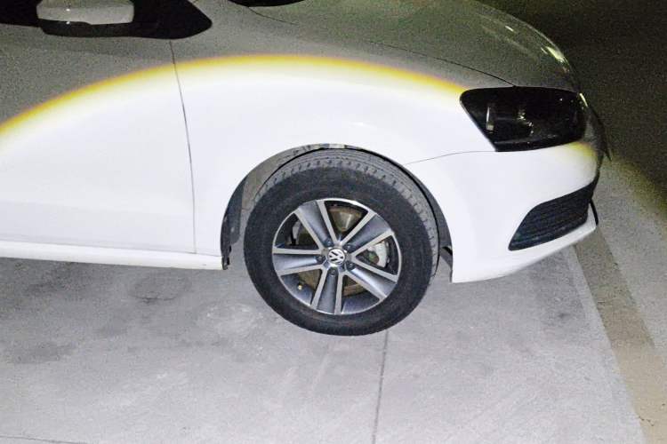 Used Volkswagen Polo 2014 1.4L Manual Fashion Edition Right Front Wheel Hub