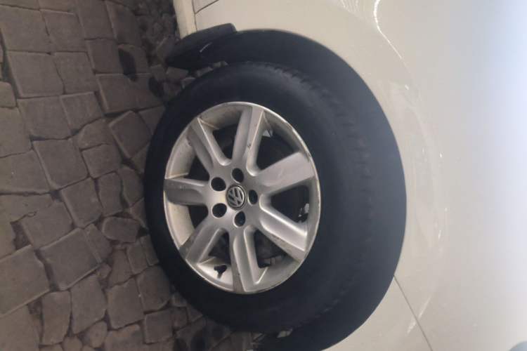 Used Volkswagen Polo 2014 1.4L Manual Fashion Edition Right Front Wheel Hub