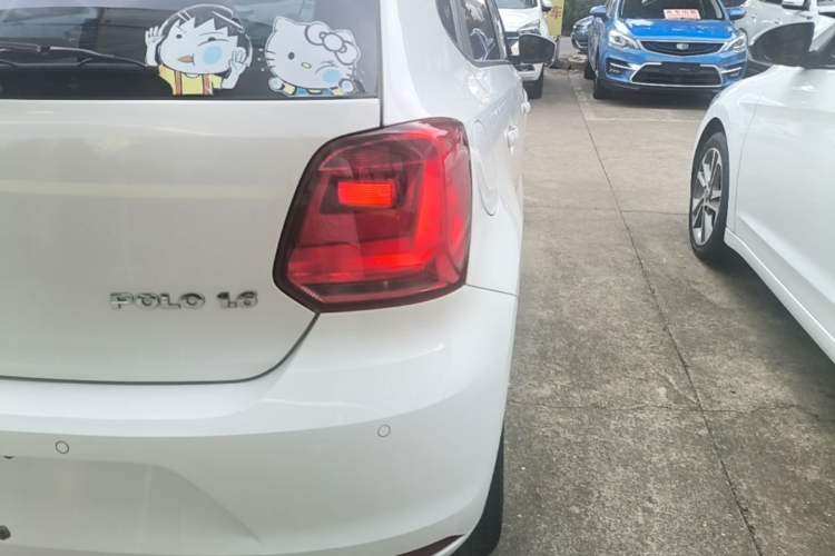 Used Volkswagen Polo 2014 1.6L Automatic Comfort Edition Right Rear Taillight