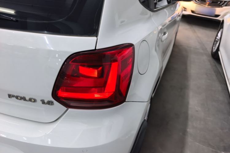 Used Volkswagen Polo 2014 1.6L Automatic Comfort Edition Right Rear Taillight