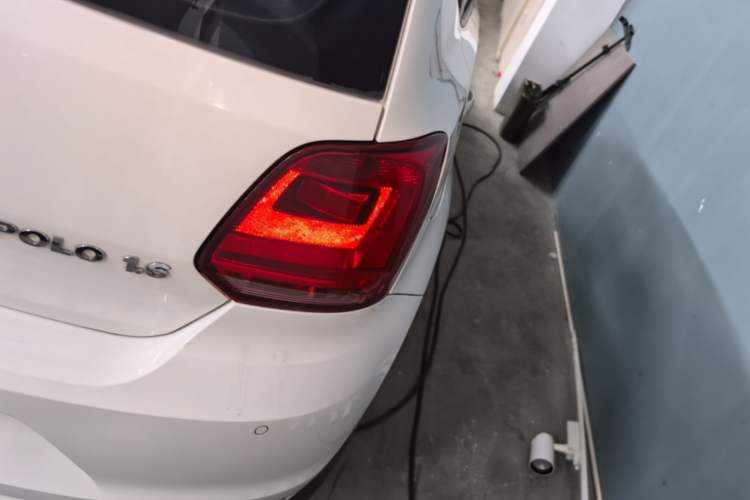 Used Volkswagen Polo 2014 1.6L Automatic Comfort Edition Right Rear Taillight
