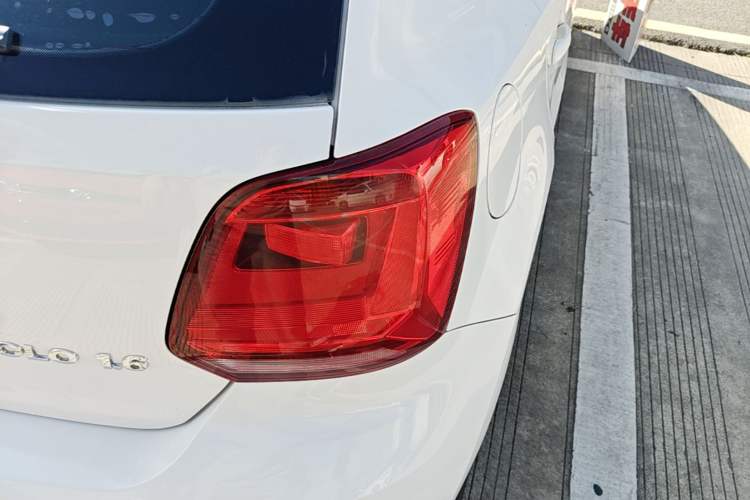 Used Volkswagen Polo 2014 1.6L Automatic Comfort Edition Right Rear Taillight