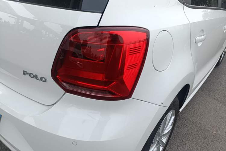 Used Volkswagen Polo 2014 1.4L Automatic Comfort Edition Right Rear Taillight