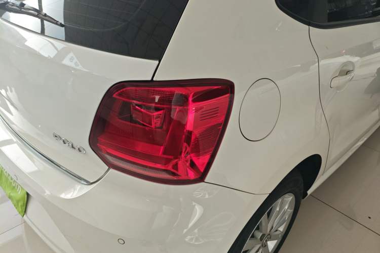 Used Volkswagen Polo 2014 1.4L Automatic Luxury Edition Right Rear Taillight