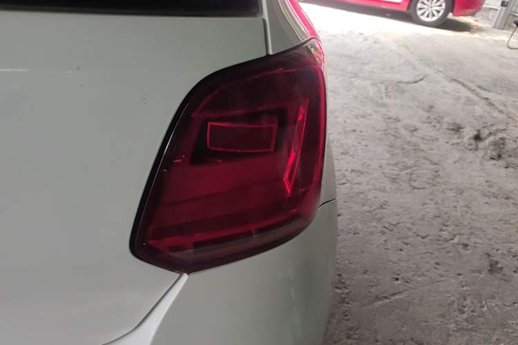 Used Volkswagen Polo 2014 1.6L Automatic Comfort Edition Right Rear Taillight