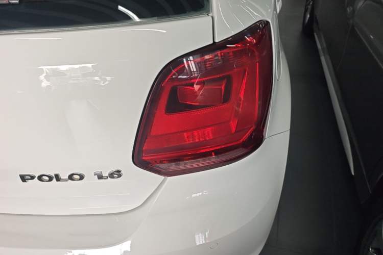 Used Volkswagen Polo 2014 1.6L Automatic Comfort Edition Right Rear Taillight