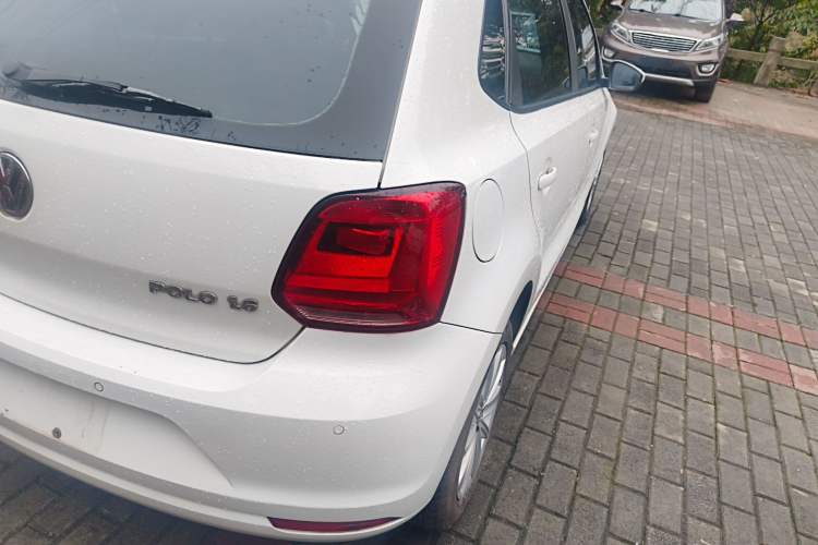 Used Volkswagen Polo 2014 1.6L Automatic Comfort Edition Right Rear Taillight