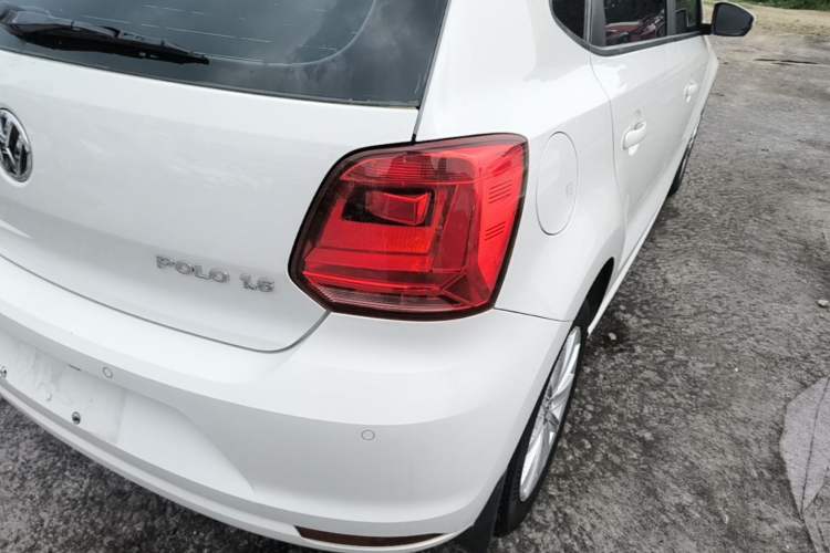 Used Volkswagen Polo 2014 1.6L Automatic Comfort Edition Right Rear Taillight