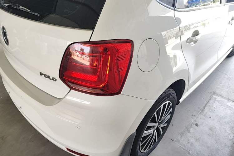 Used Volkswagen Polo 2014 1.4L Automatic Comfort Edition Right Rear Taillight