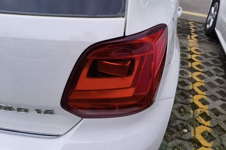 Used Volkswagen Polo 2014 1.6L Automatic Luxury Edition Right Rear Taillight