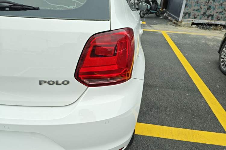 Used Volkswagen Polo 2014 1.4L Automatic Comfort Edition Right Rear Taillight