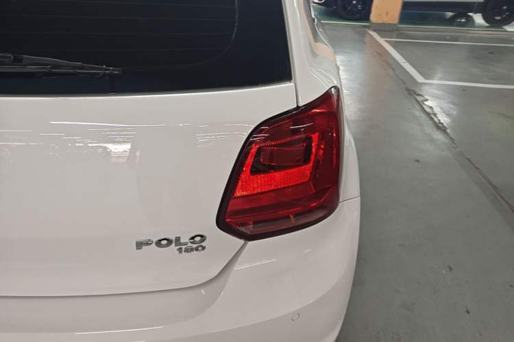 Used Volkswagen Polo 2014 1.6L Automatic Comfort Edition Right Rear Taillight