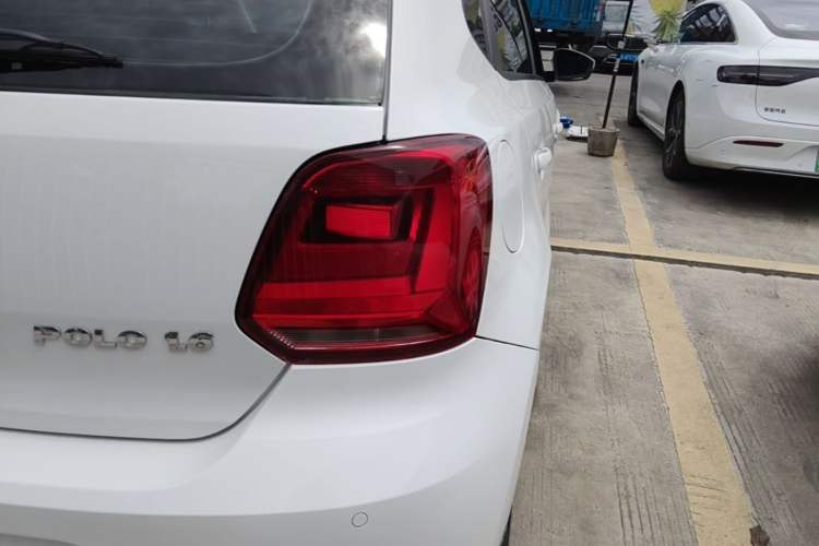 Used Volkswagen Polo 2014 1.6L Automatic Comfort Edition Right Rear Taillight