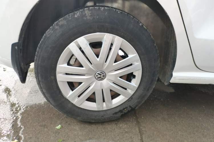 Used Volkswagen Polo 2014 1.4L Manual Fashion Edition Right Rear Wheel Hub