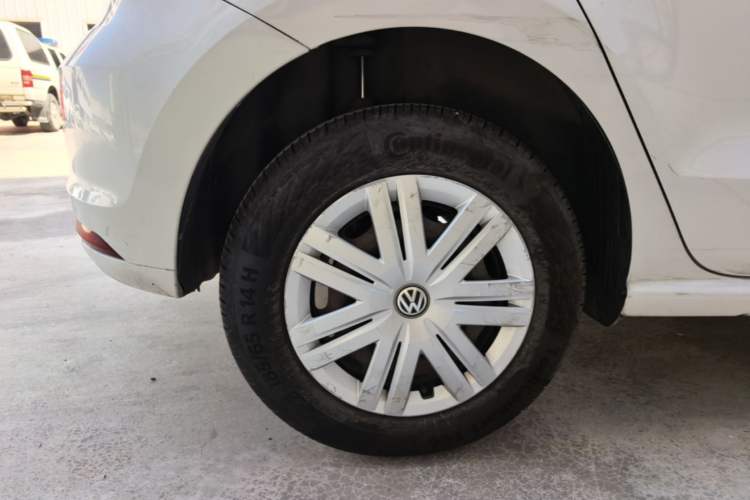 Used Volkswagen Polo 2014 1.4L Manual Fashion Edition Right Rear Wheel Hub