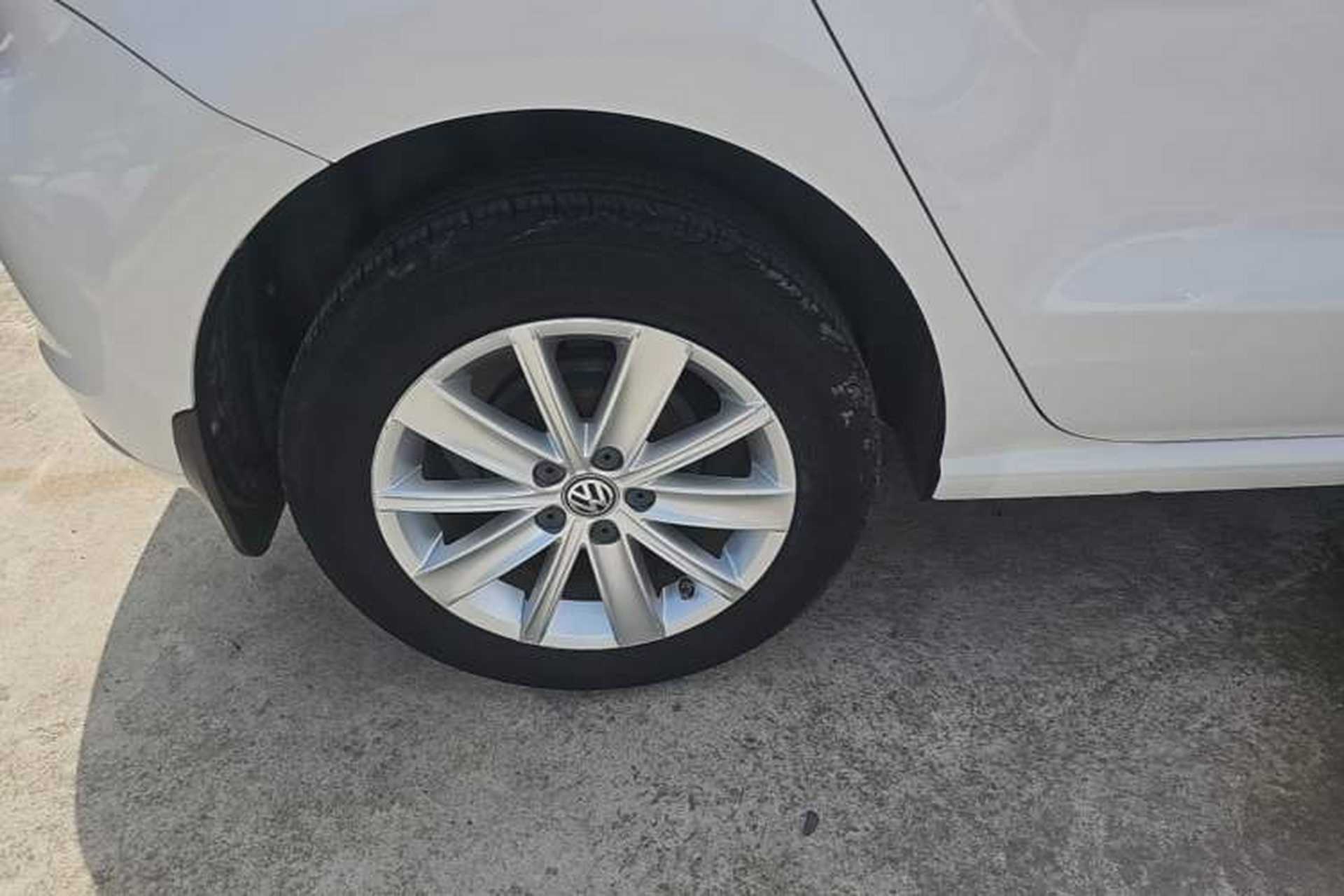 Used Volkswagen Polo 2014 1.4L Automatic Comfort Edition Right Rear Wheel Hub