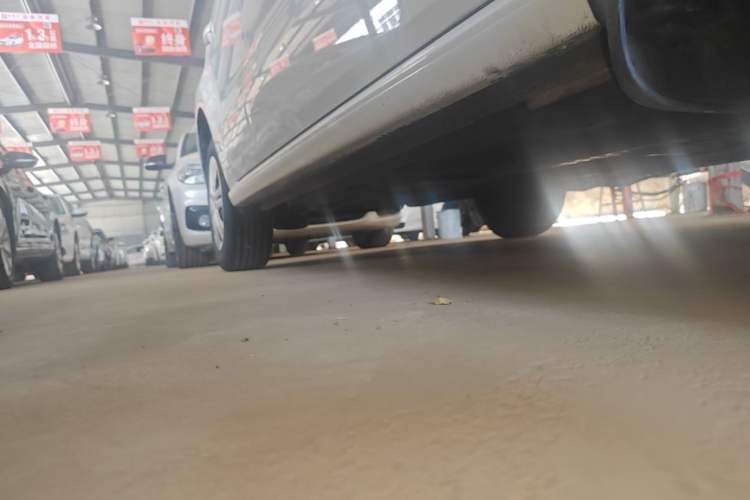 Used Volkswagen Polo 2014 1.4L Manual Fashion Edition Right Side Sill
