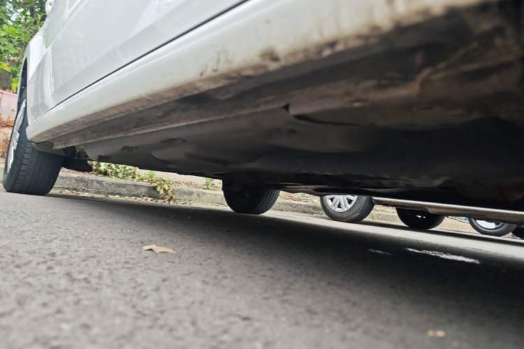 Used Volkswagen Polo 2014 1.4L Manual Fashion Edition Right Side Sill