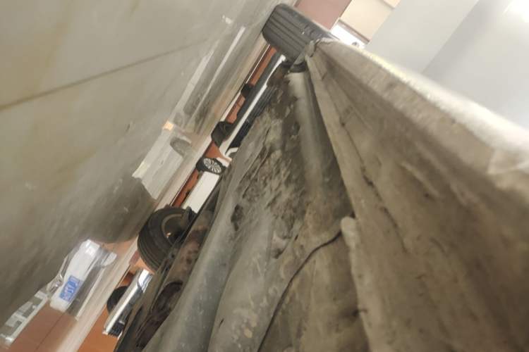 Used Volkswagen Polo 2014 1.6L Automatic Comfort Edition Right Side Sill