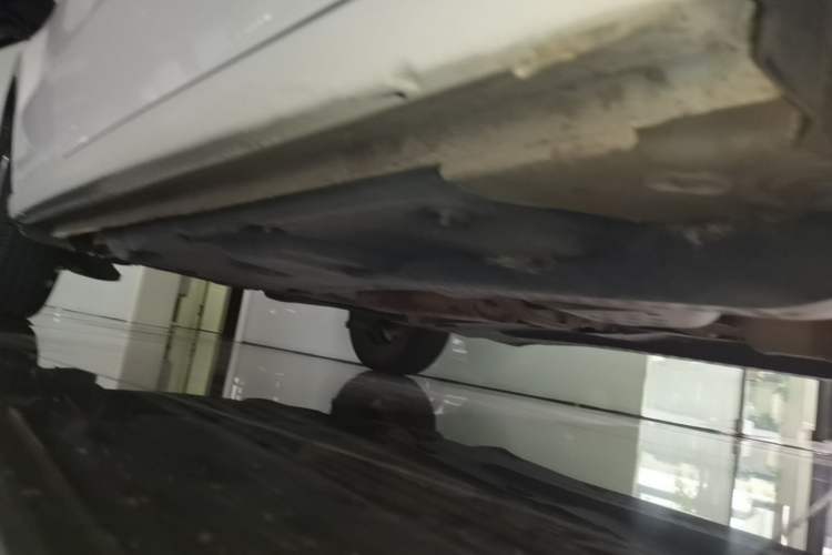 Used Volkswagen Polo 2014 1.4L Manual Fashion Edition Right Side Sill