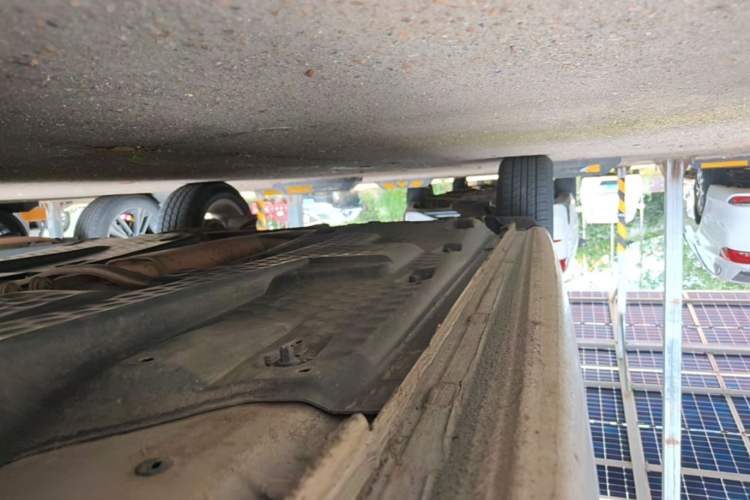 Used Volkswagen Polo 2014 1.4L Automatic Comfort Edition Right Side Sill