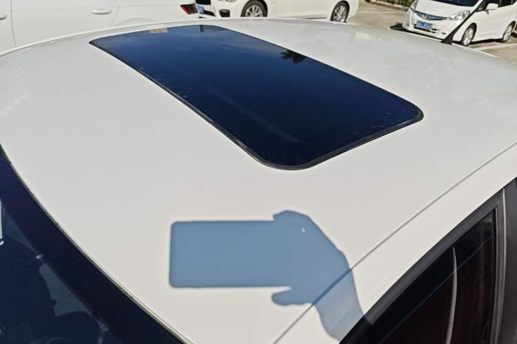 Used Volkswagen Polo 2014 1.6L Automatic Comfort Edition Roof