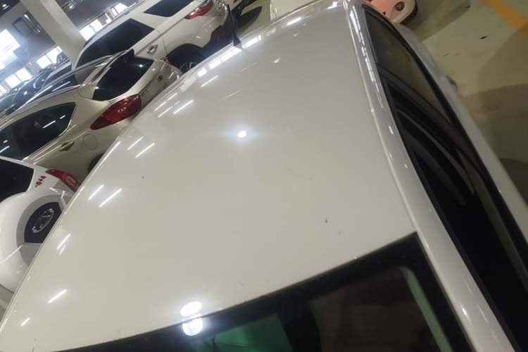 Used Volkswagen Polo 2014 1.4L Manual Fashion Edition Roof