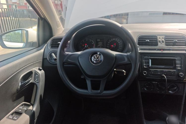Used Volkswagen Polo 2014 1.4L Manual Comfort Edition Steering Wheel
