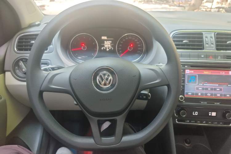 Used Volkswagen Polo 2014 1.4L Manual Comfort Edition Steering Wheel