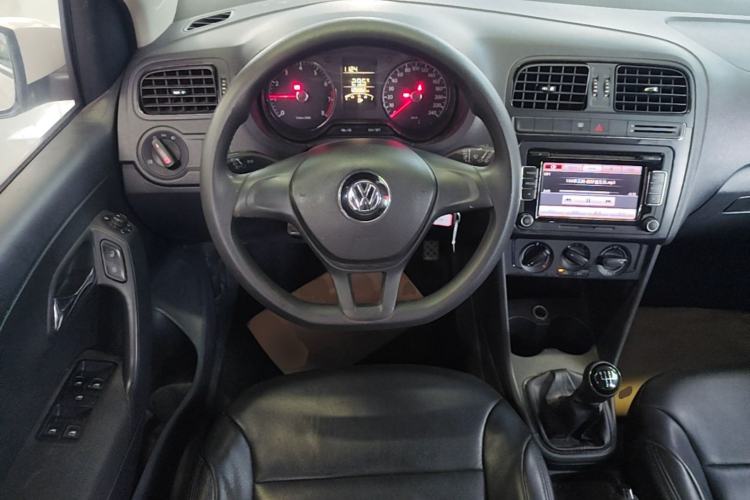 Used Volkswagen Polo 2014 1.4L Manual Fashion Edition Steering Wheel