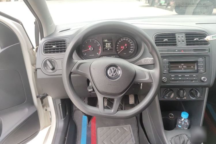 Used Volkswagen Polo 2014 1.4L Manual Fashion Edition Steering Wheel