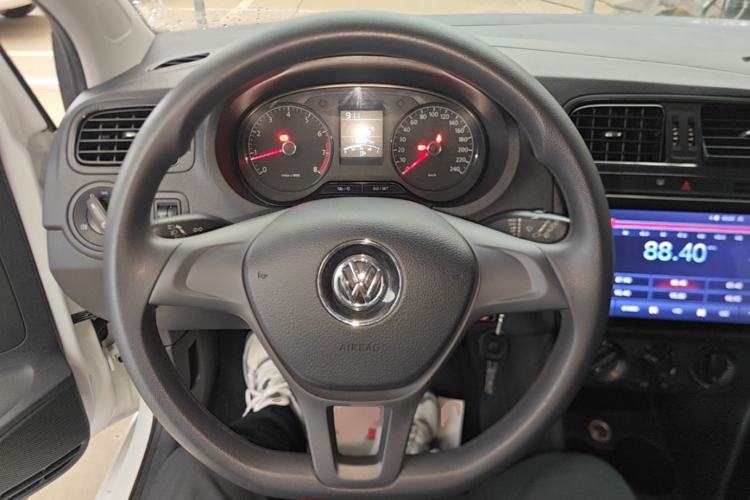 Used Volkswagen Polo 2014 1.4L Manual Fashion Edition Steering Wheel