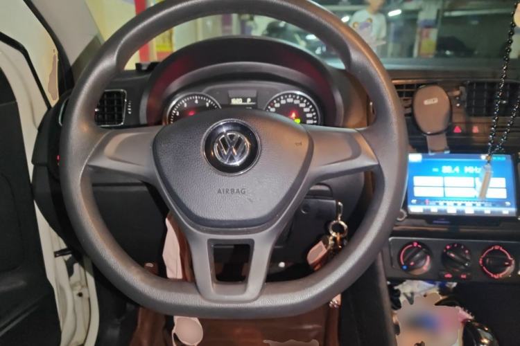 Used Volkswagen Polo 2014 1.6L Automatic Comfort Edition Steering Wheel