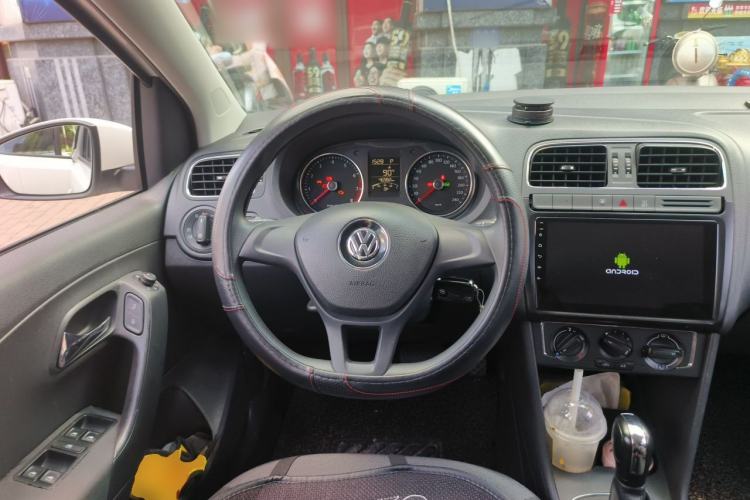 Used Volkswagen Polo 2014 1.4L Automatic Comfort Edition Steering Wheel