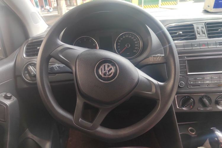 Used Volkswagen Polo 2014 1.6L Automatic Comfort Edition Steering Wheel