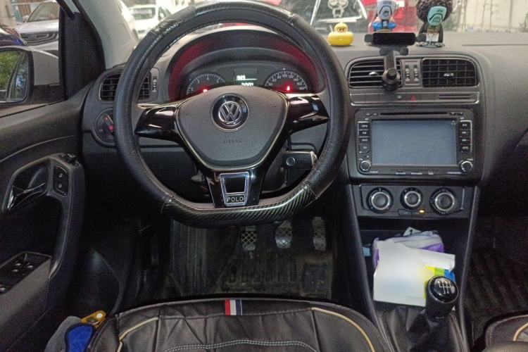 Used Volkswagen Polo 2014 1.4L Manual Fashion Edition Steering Wheel