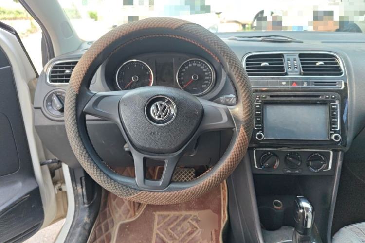 Used Volkswagen Polo 2014 1.4L Automatic Comfort Edition Steering Wheel