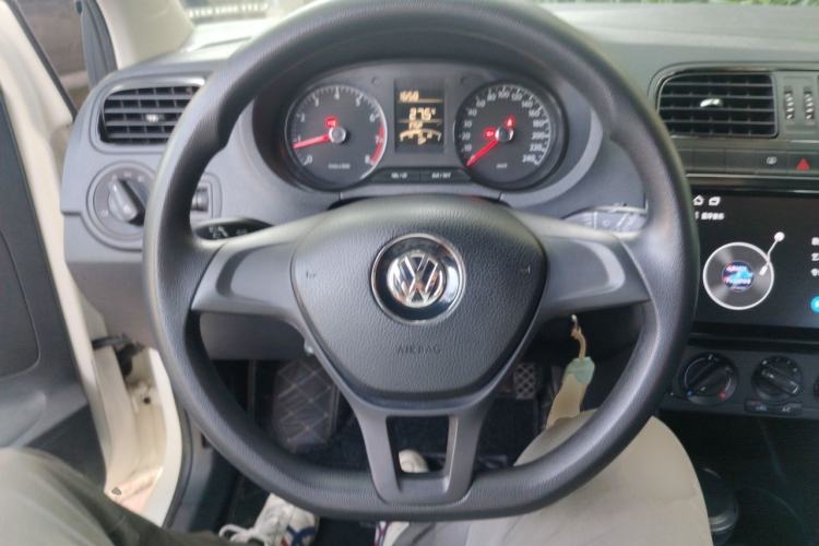 Used Volkswagen Polo 2014 1.4L Manual Fashion Edition Steering Wheel