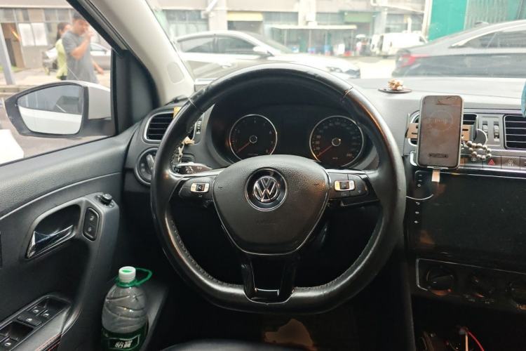 Used Volkswagen Polo 2014 1.4L Manual Comfort Edition Steering Wheel