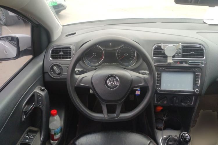 Used Volkswagen Polo 2014 1.6L Manual Comfort Edition Steering Wheel