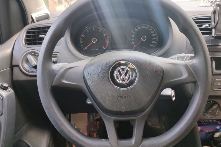 Used Volkswagen Polo 2014 1.4L Manual Fashion Edition Steering Wheel