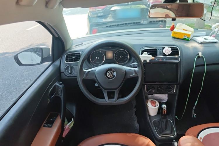 Used Volkswagen Polo 2014 1.6L Automatic Comfort Edition Steering Wheel