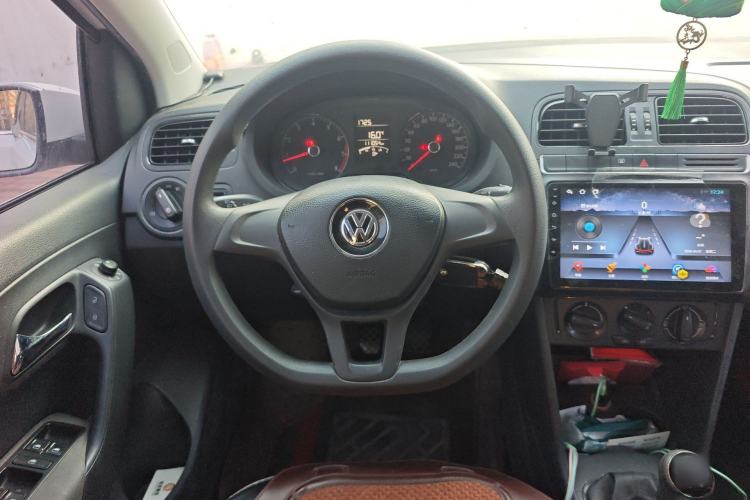 Used Volkswagen Polo 2014 1.4L Manual Fashion Edition Steering Wheel